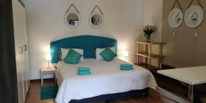  a Vue Guesthouse  Сомерсет Вест